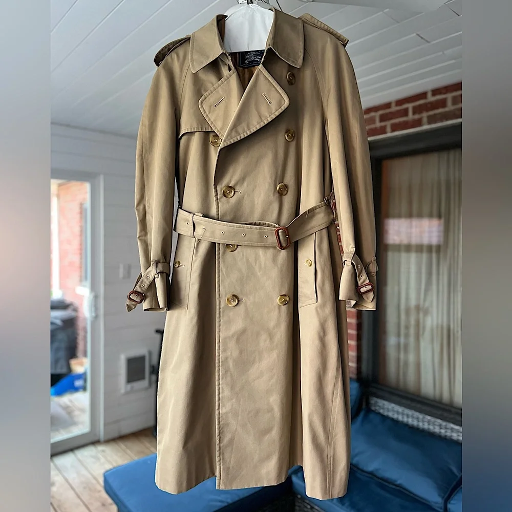 Burberry | Jackets & Coats | Burberry Vintage Trench Coat | Poshmark